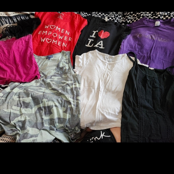 Bundle Of Tops - Picture 5 of 5